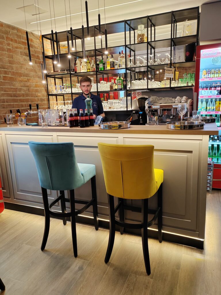 Gallery-Bar
